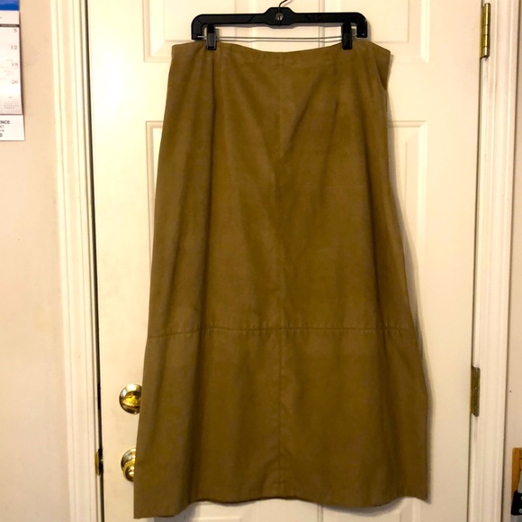 Lane Bryant Dresses & Skirts - Lane Bryant Venezia suede maxi skirt, size 16.
